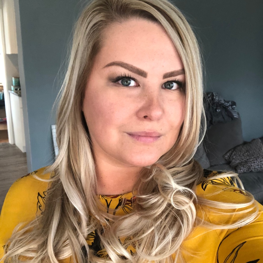 Meet your Posher, Karyn j